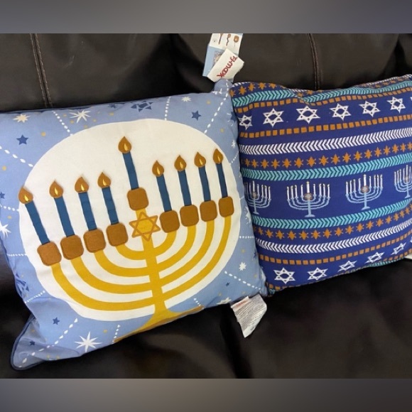 Isaac Mizrahi Holiday 2 Hanukkah Pillow Interactive Menorah